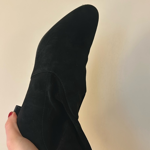 LIKE NEW Stuart Weitzman Lowland Suede Thigh-High Boots - Picture 4 of 10